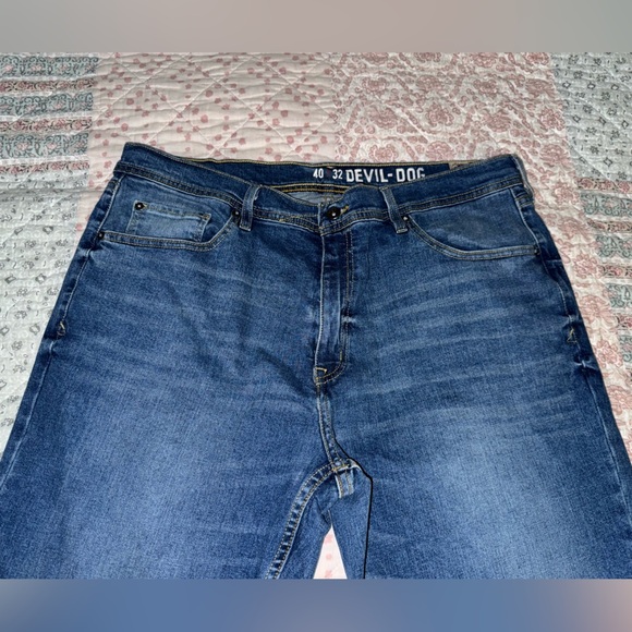 Devil Dog brand men’s button-down jeans in excellent condition. Size 40x32 - Picture 10 of 12